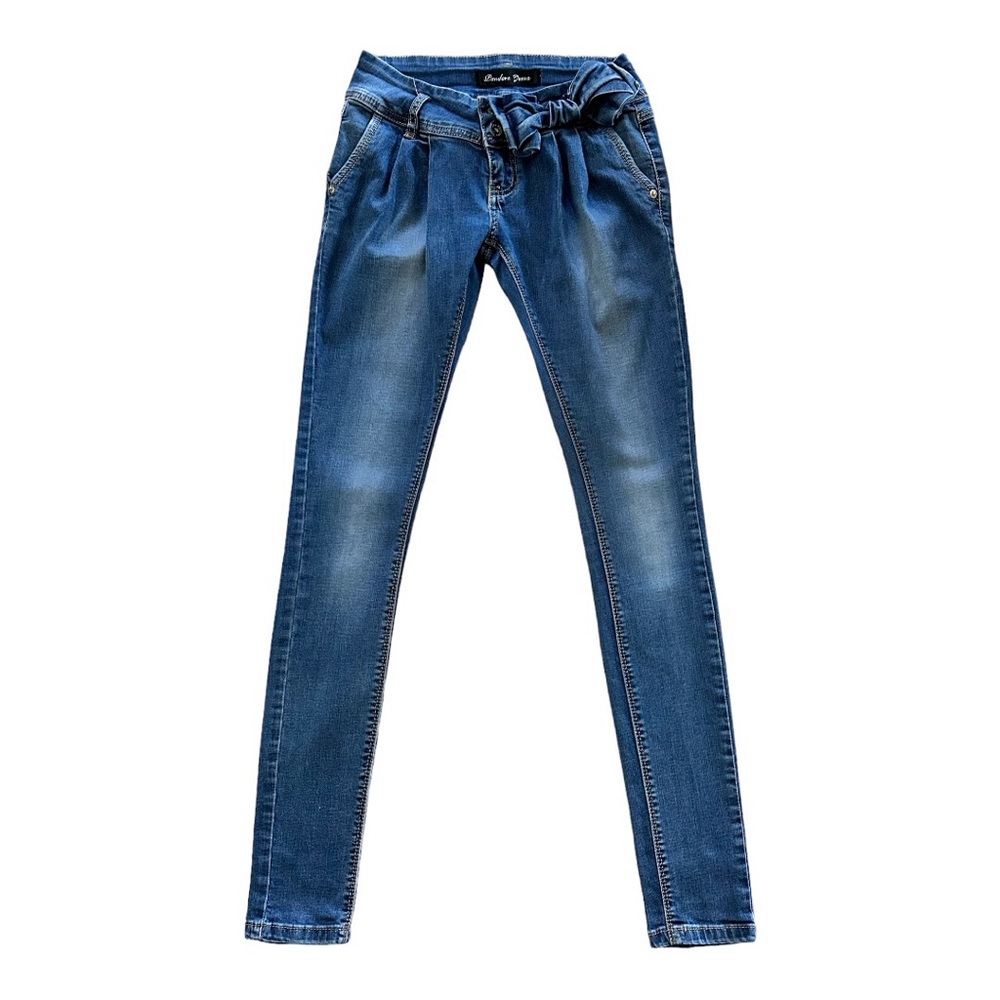 Pandora Jeans